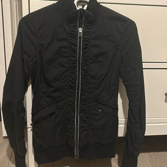 Lululemon jacket - Picture 2 of 4
